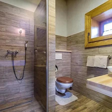 Σαλέ Drevenica U Stryka Vinca *