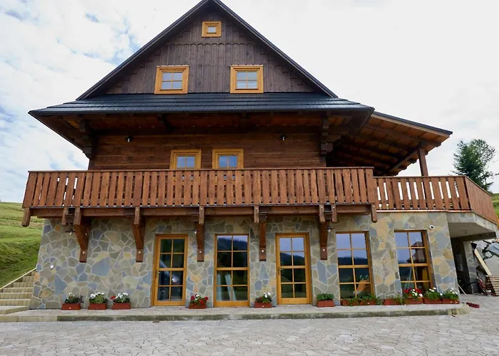 Drevenica U Stryka Vinca Chalet *